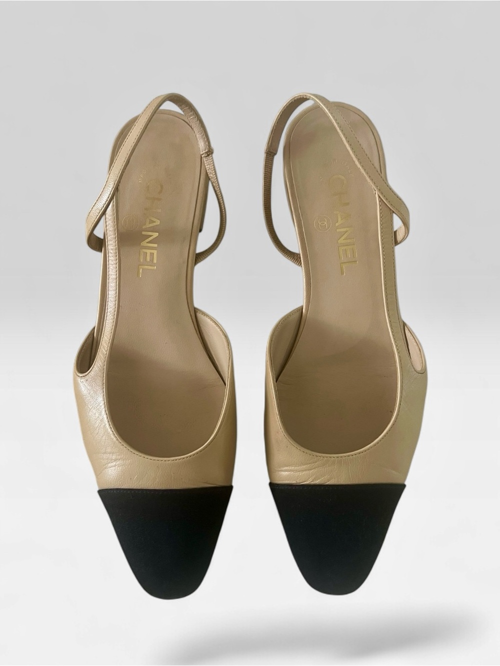 CHANEL Beige Leather and Black Grosgrain Cap Toe Slingbacks Women’s Size 39 1/2
